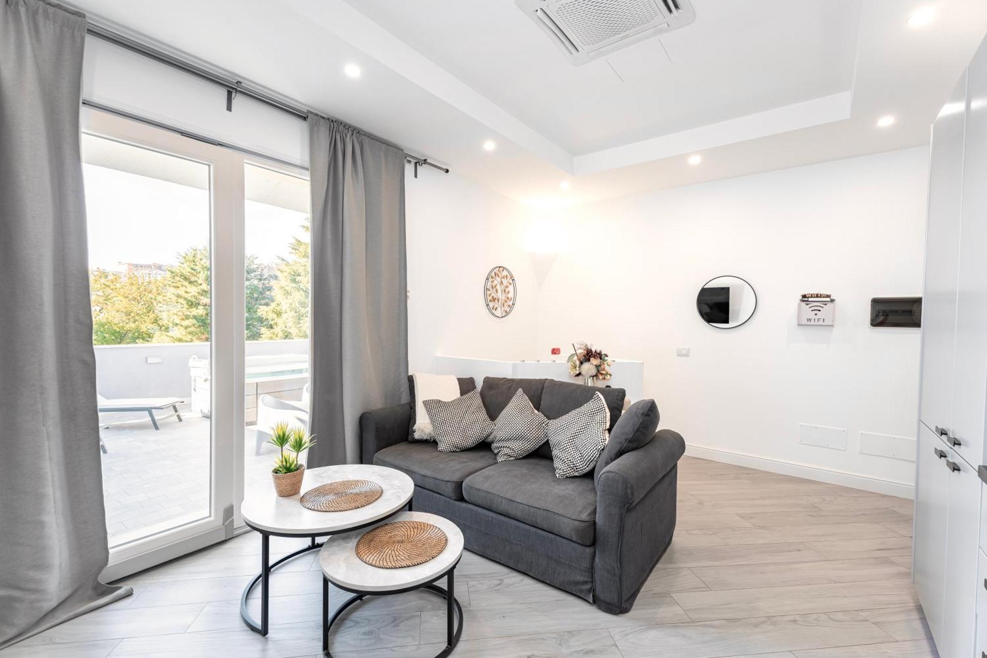 Luxury - Jacuzzi Apartments Near Rome Velletri Zewnętrze zdjęcie